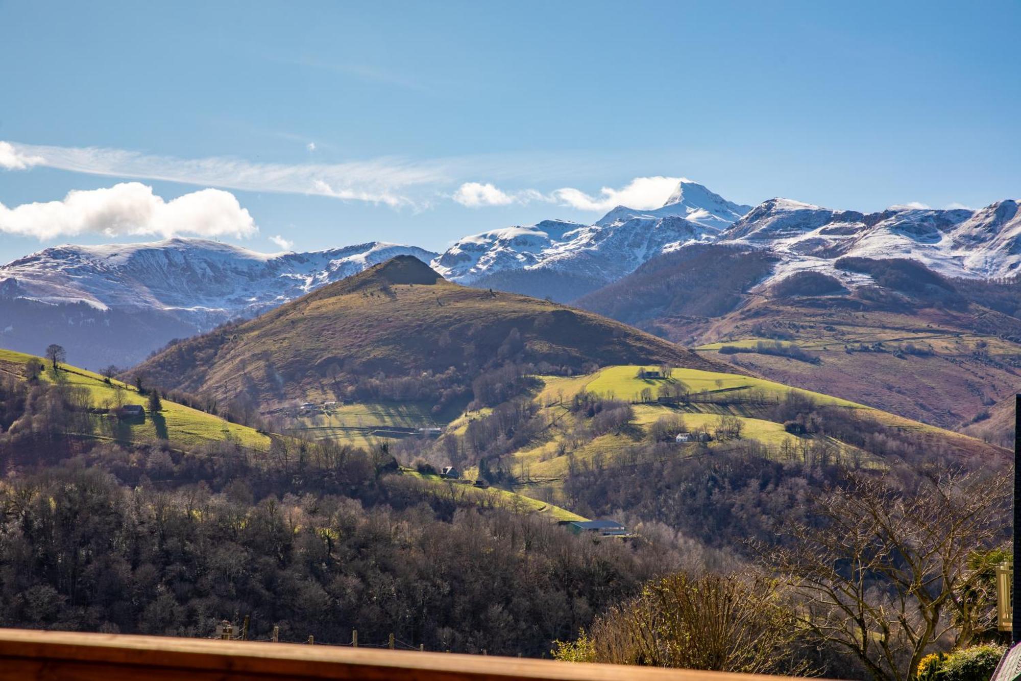 Chalet Dans Les Hautes- Pyrenees Entre Lourdes Et Bagneres Calme Et Vue Magnifique Arrodets-ez-Angles Exterior foto